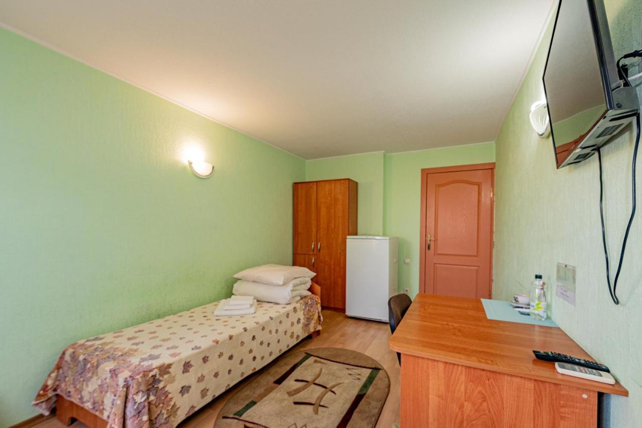 Elektromash Hotel Tiraspol Bagian luar foto