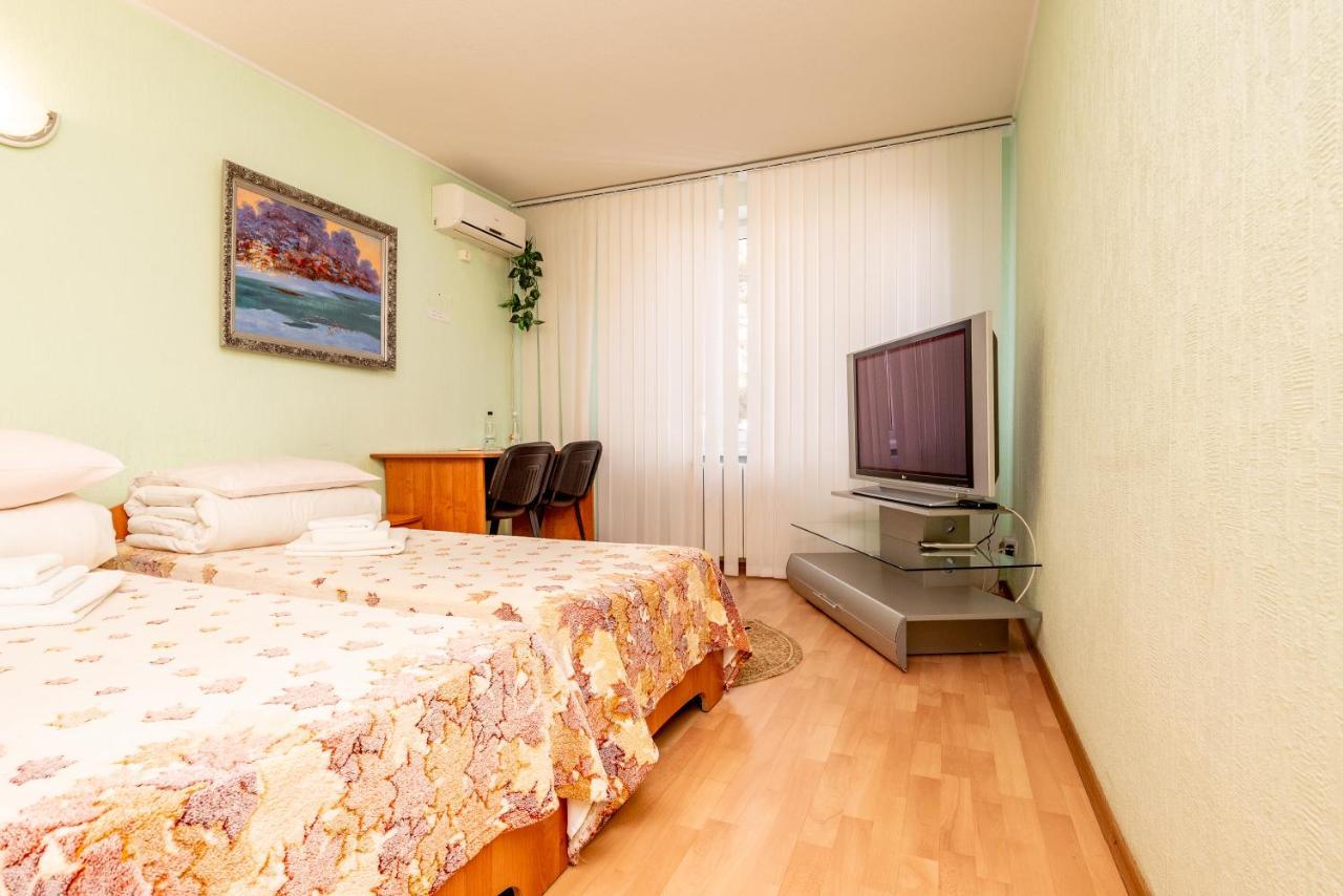 Elektromash Hotel Tiraspol Bagian luar foto