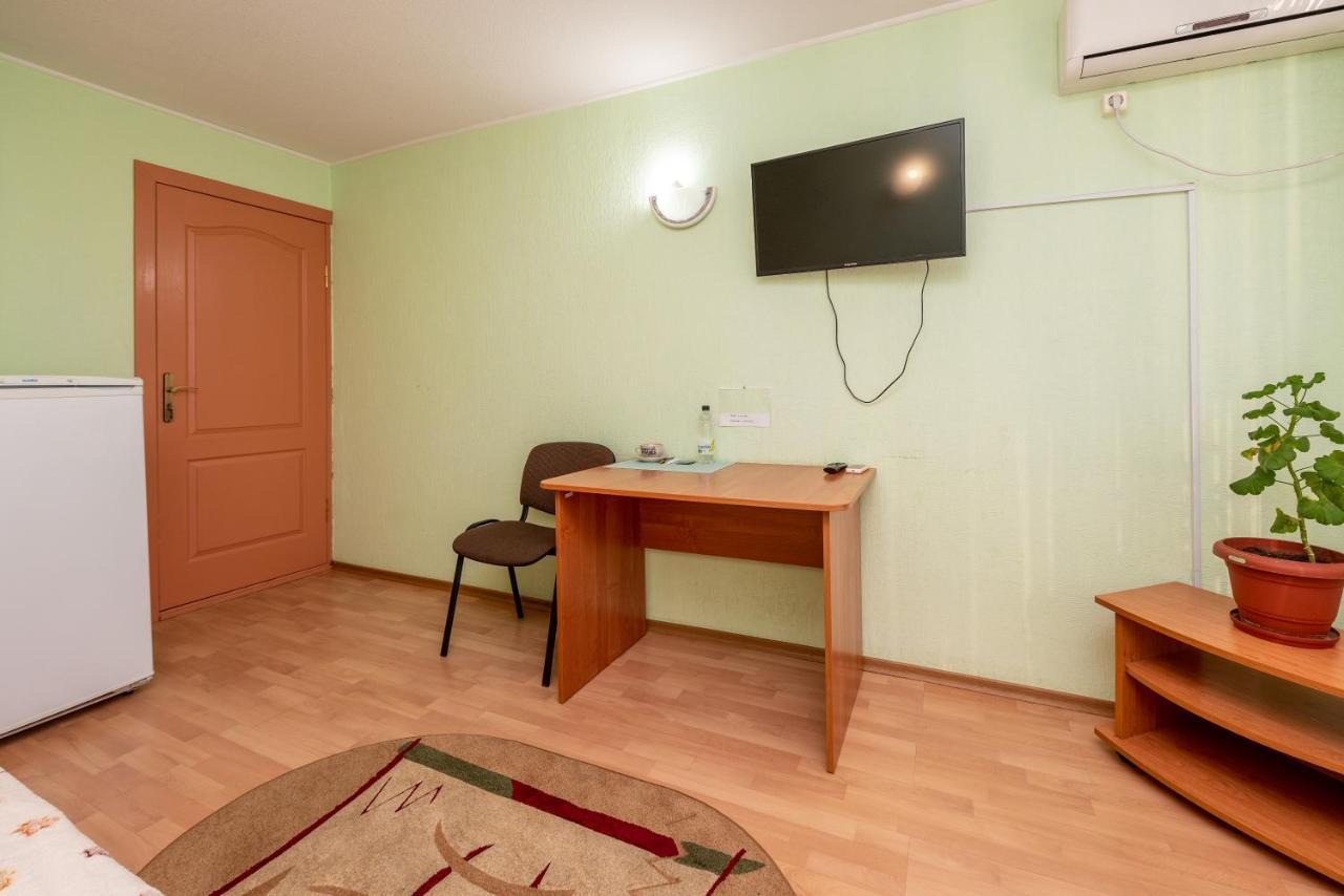Elektromash Hotel Tiraspol Bagian luar foto