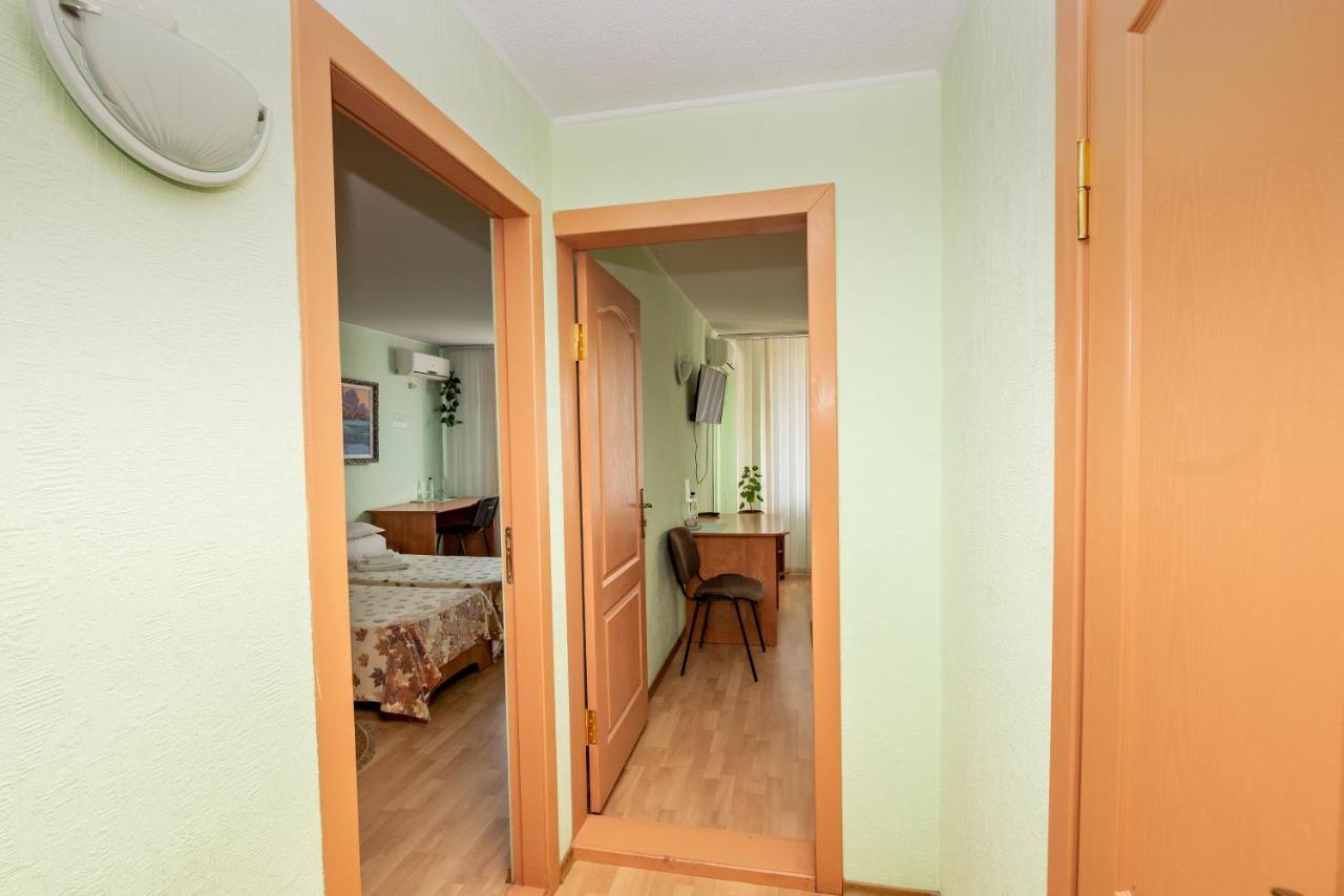 Elektromash Hotel Tiraspol Bagian luar foto