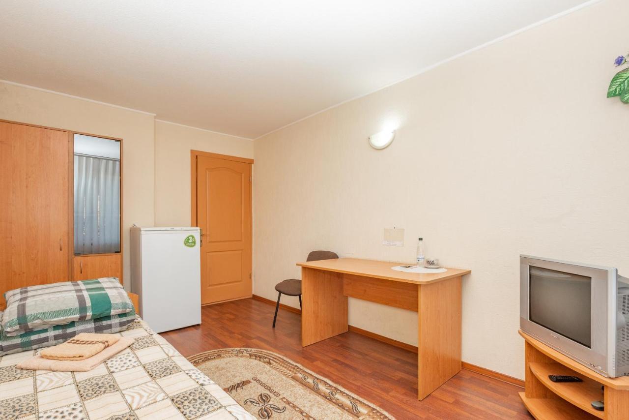 Elektromash Hotel Tiraspol Bagian luar foto