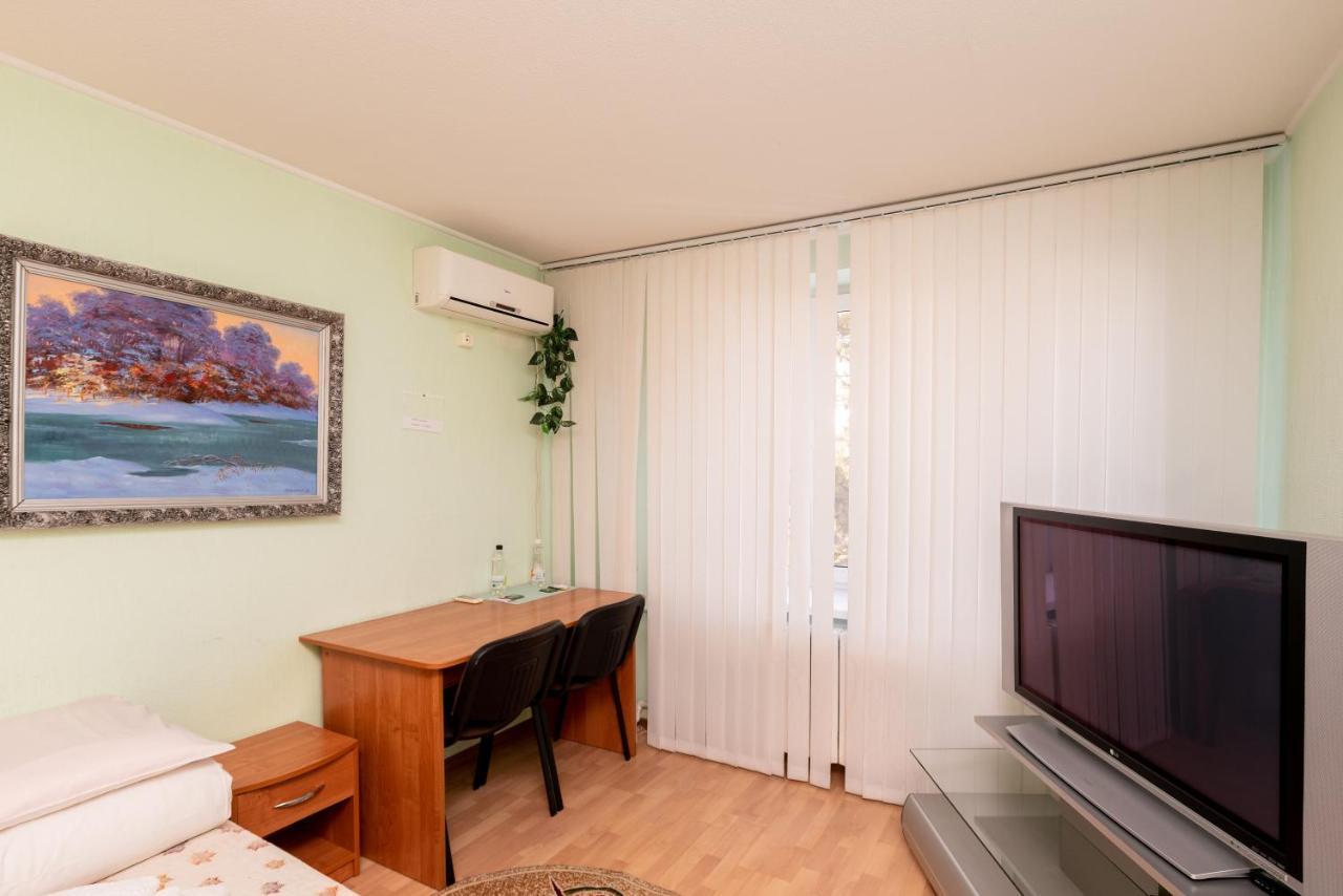 Elektromash Hotel Tiraspol Bagian luar foto