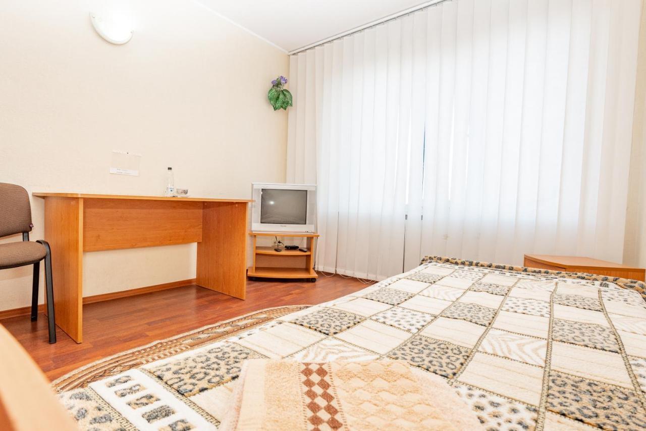 Elektromash Hotel Tiraspol Bagian luar foto